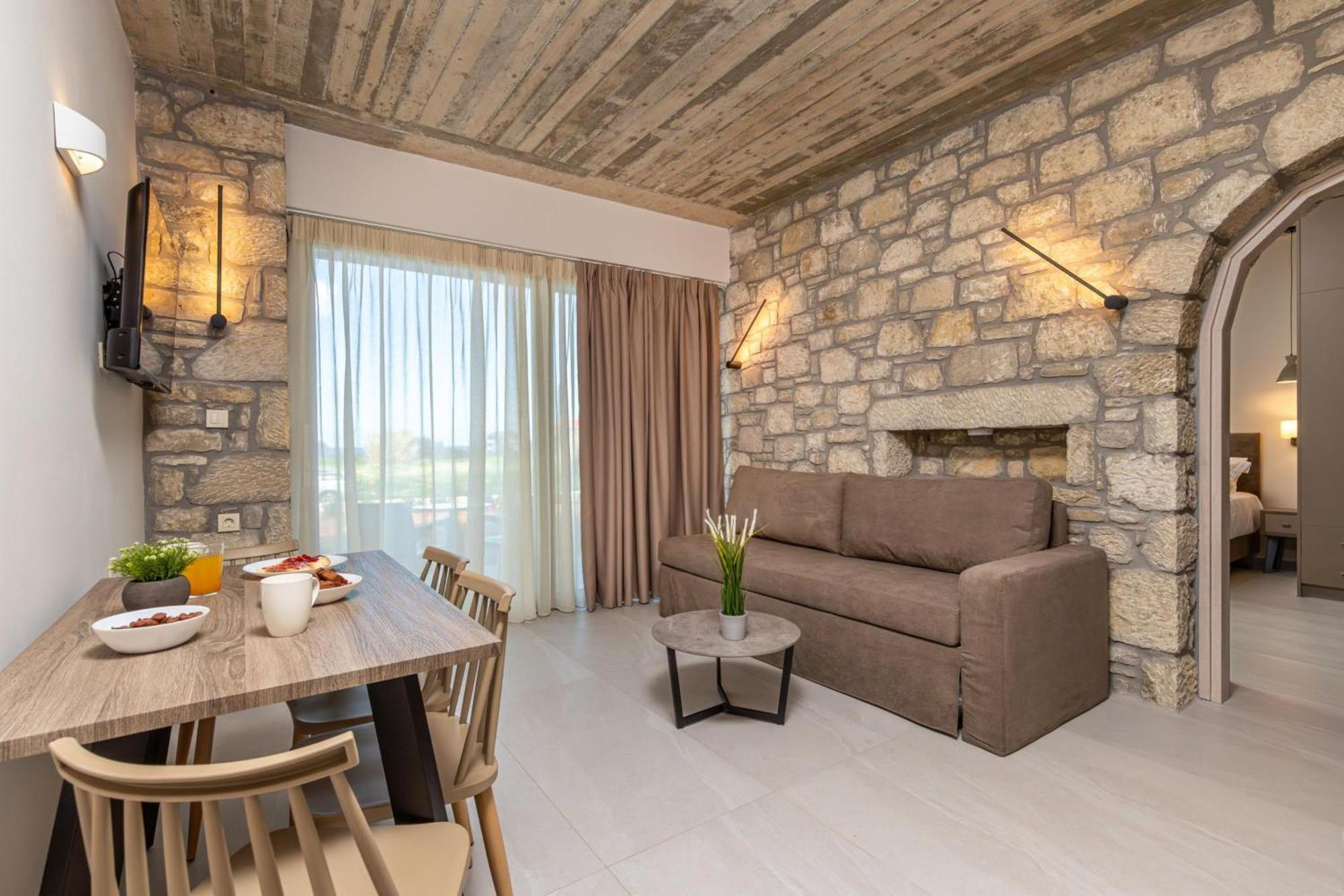 Achatis Apartments With Sea View Kolimvárion Eksteriør billede