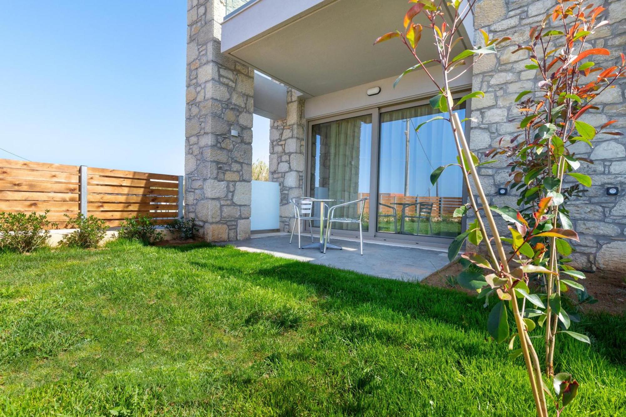 Achatis Apartments With Sea View Kolimvárion Eksteriør billede